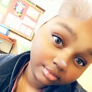 Meet your Posher, Sianae